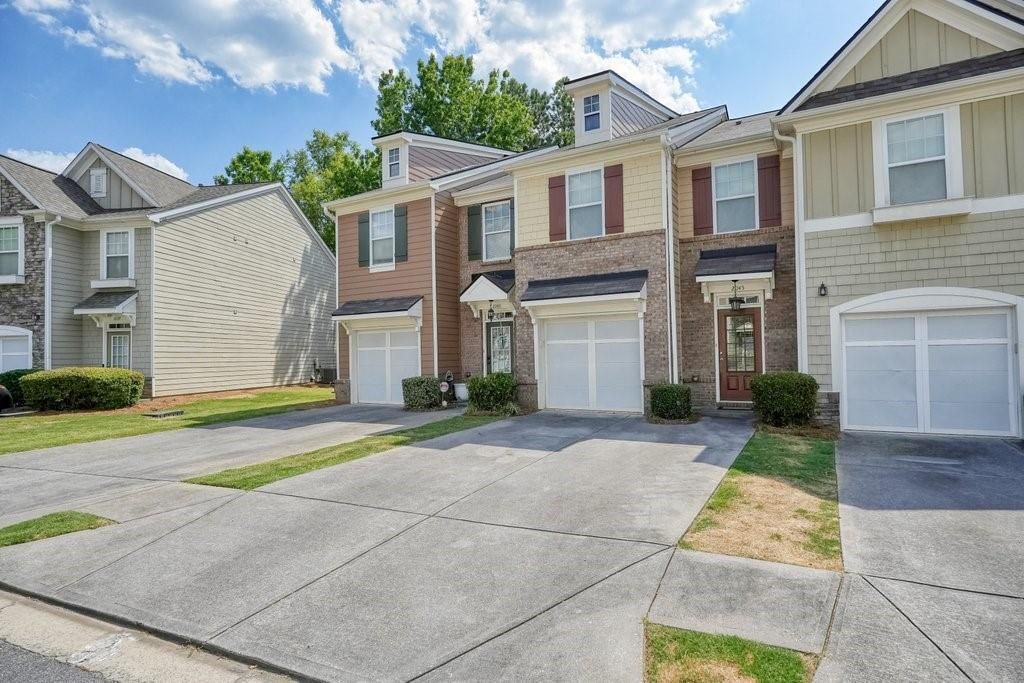 Building Photo - 2045 Lakeshore Overlook Dr