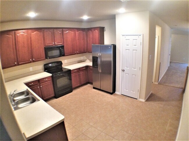 Building Photo - 5204 Pebble Beach Tr