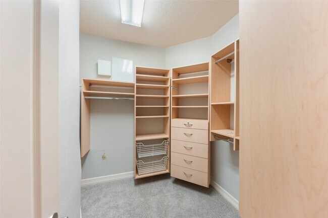 Building Photo - 5450 Faircreek Ln