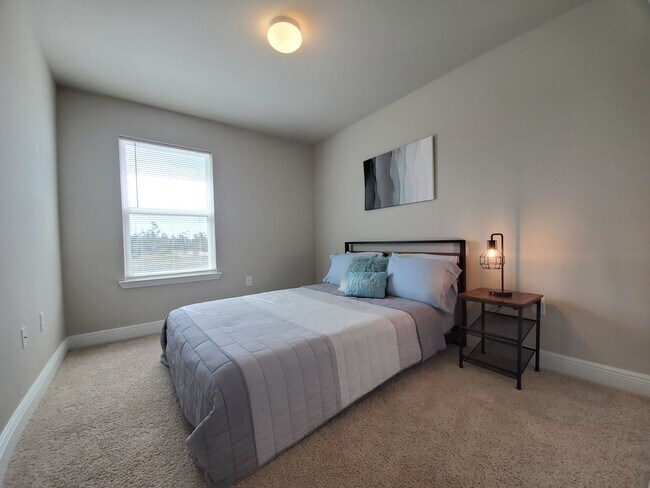 Building Photo - 5764 Callaway Cir