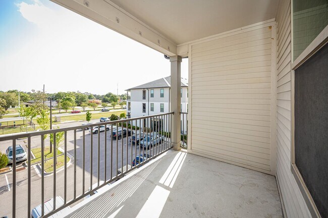 Building Photo - 2501 Bienville Blvd