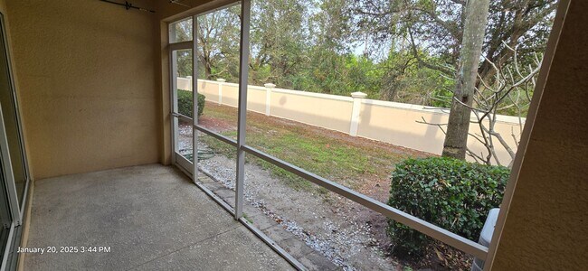 Building Photo - ***ONE FREE MONTH OF RENT Beautiful Clean ...
