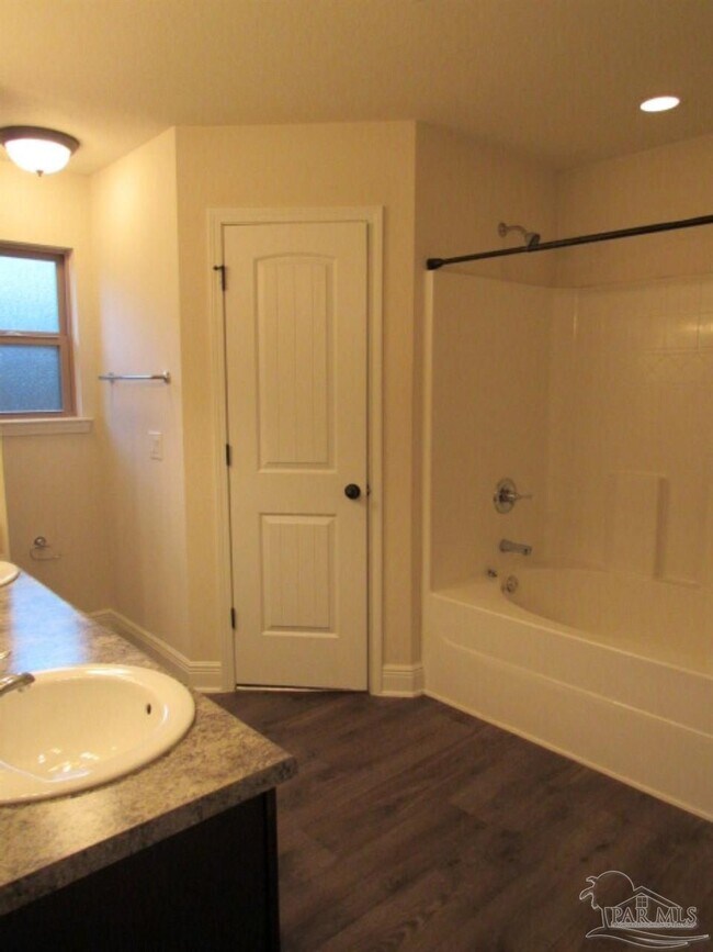 Building Photo - 8145 Nalo Creek Loop