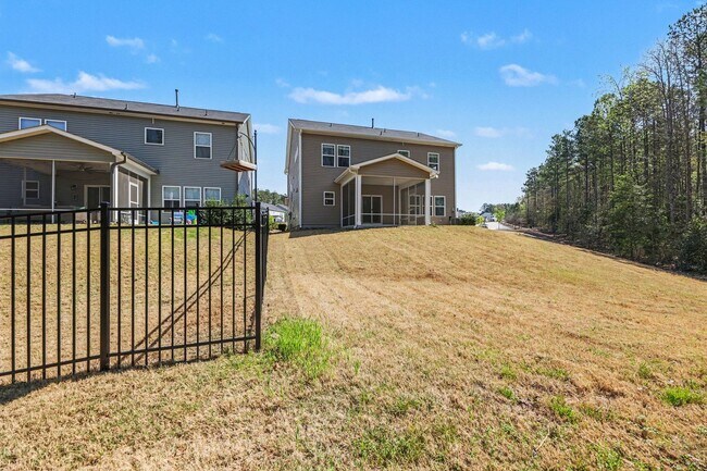 Building Photo - Modern 4BR Home in Raleigh | Great Location