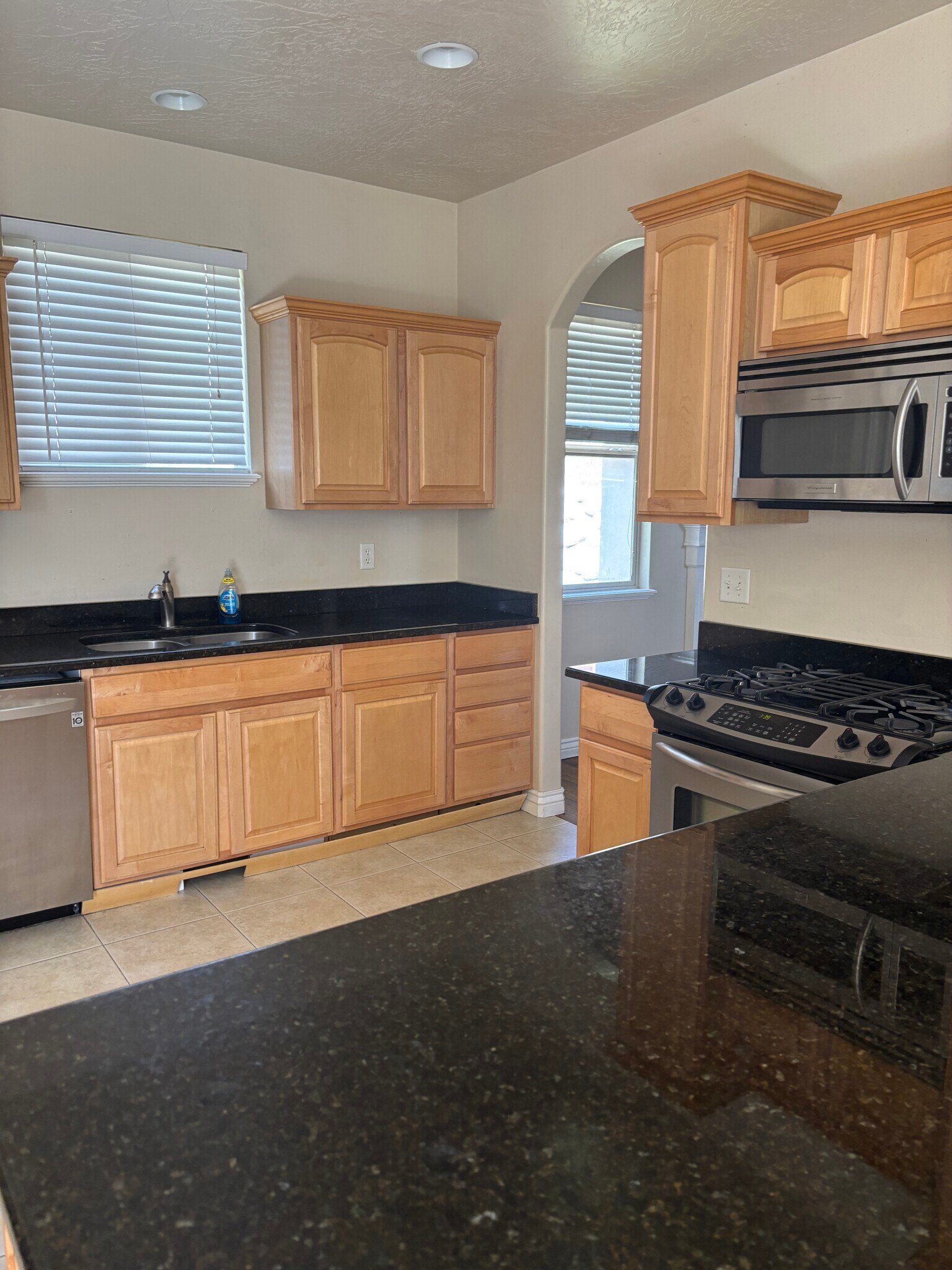 Building Photo - 2878 W Fox Hunters Loop