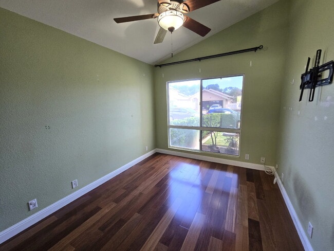 Building Photo - Upgraded 4BR,3BA Home in Ewa Gentry Summerhill with Solar PV