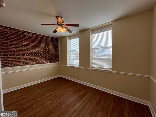 Building Photo - 55 E Main St