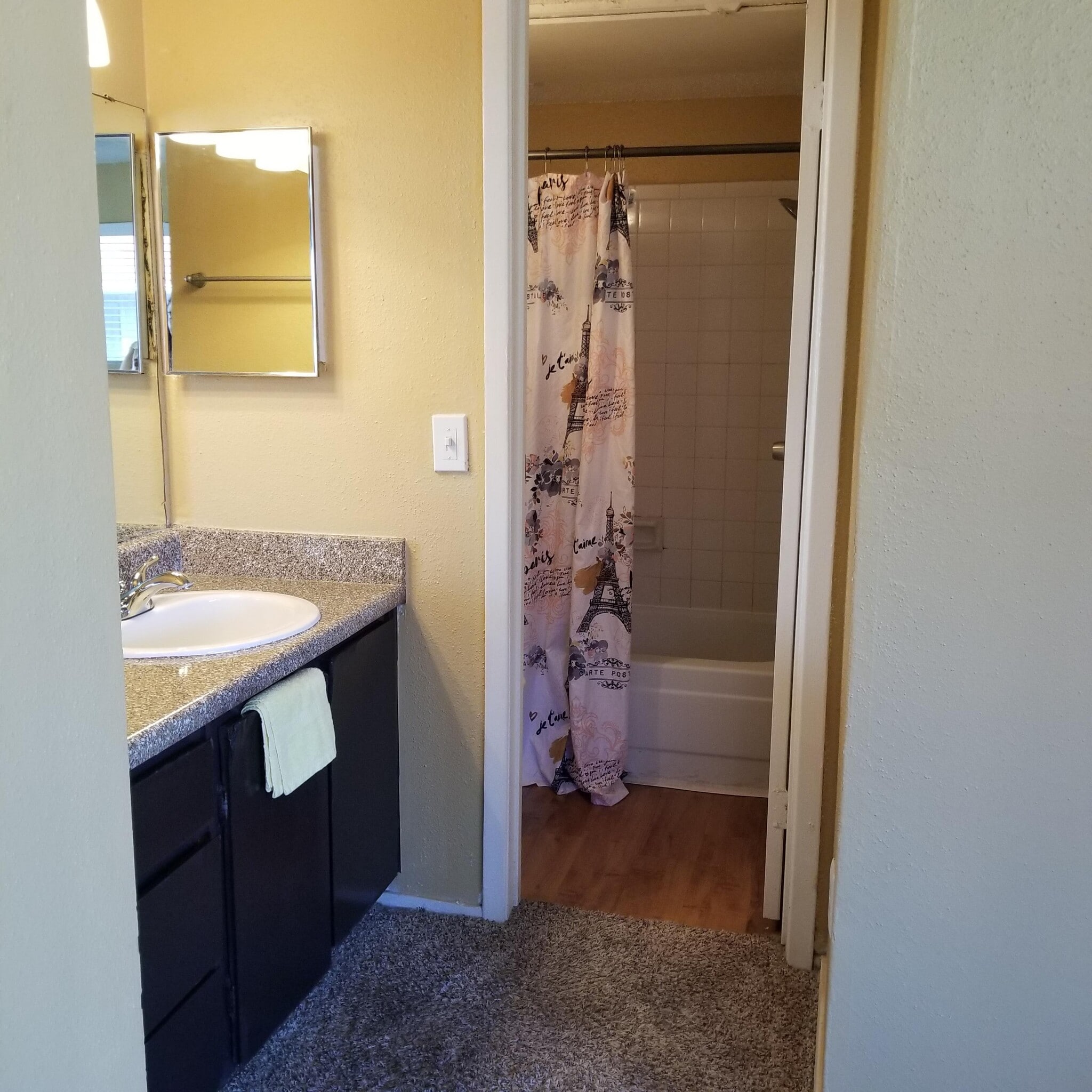 479 bathroom/Vanity Area - Driftwood Apartments - Galveston