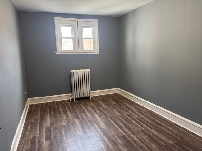 Building Photo - 2a Walnut St