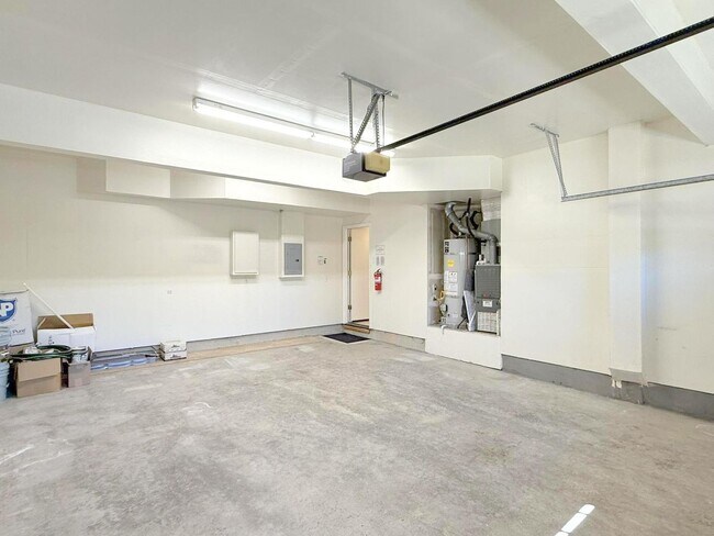 Building Photo - Former Model Home in Desirable Bridges Com...