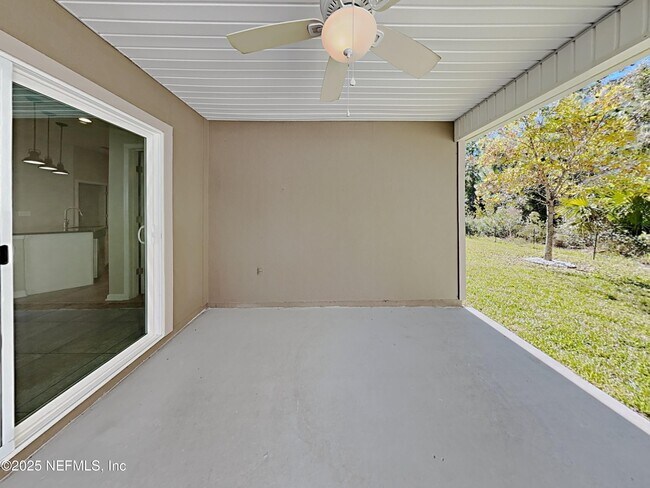 Building Photo - 12502 Itani Wy