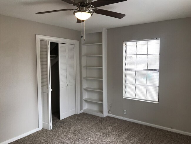 Building Photo - 5217 Williams Dr