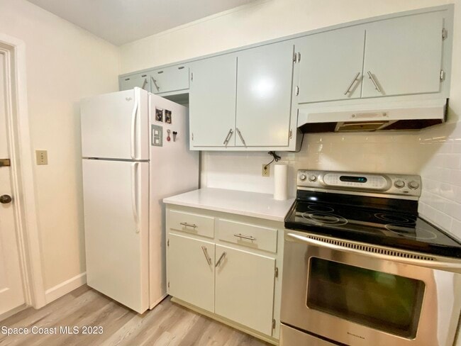 Building Photo - 110 Deleon Rd