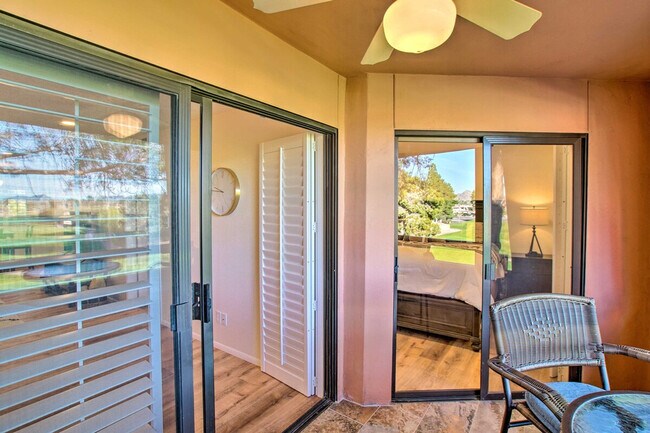Building Photo - 4303 E Cactus Rd