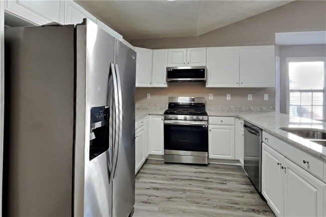 Building Photo - 41 Ludwick Ln