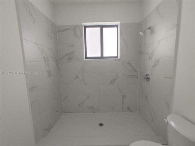 Building Photo - 34468 SW 191st Ct