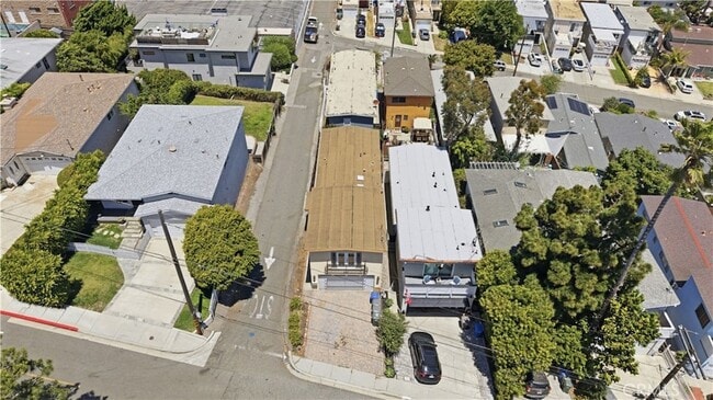 Building Photo - 1601 Van Horne Ln
