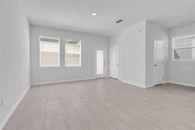 Building Photo - 10881 Molasses Wy