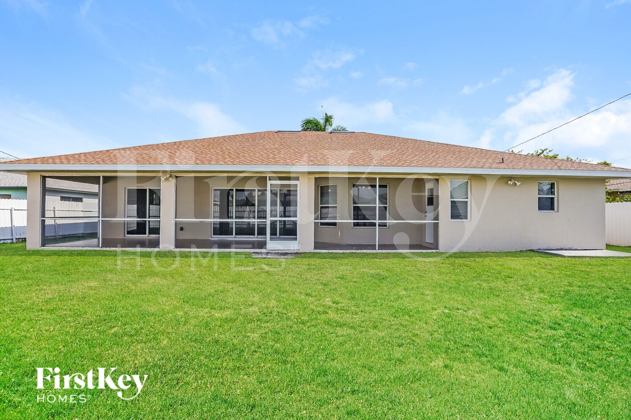 Building Photo - 522 SE Van Loon Terrace