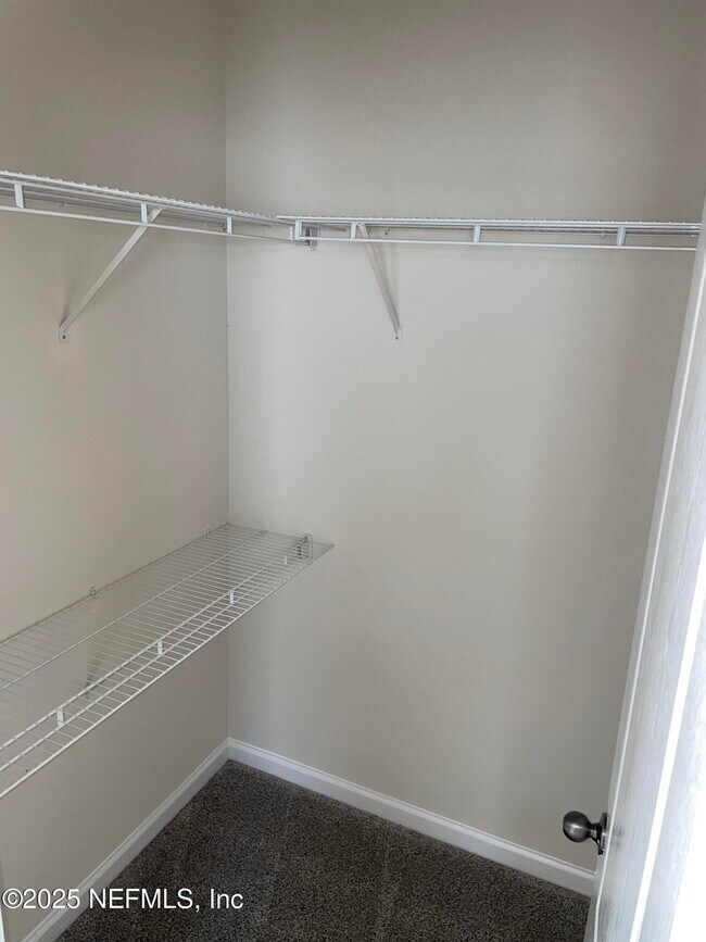 Building Photo - 3750 Silver Bluff Blvd