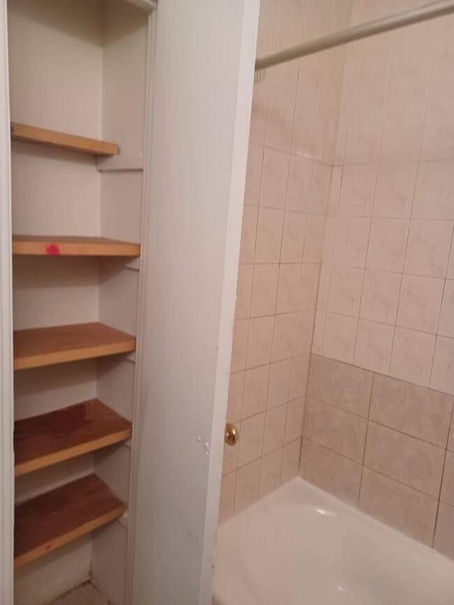 Building Photo - 156-14-156-79 79th St