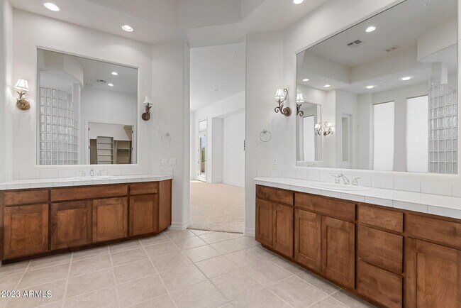 Building Photo - 22463 N 54th St