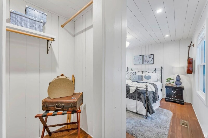 Building Photo - 617 Freel Dr