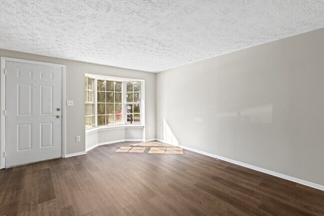 Building Photo - 916 Pentwood Ct