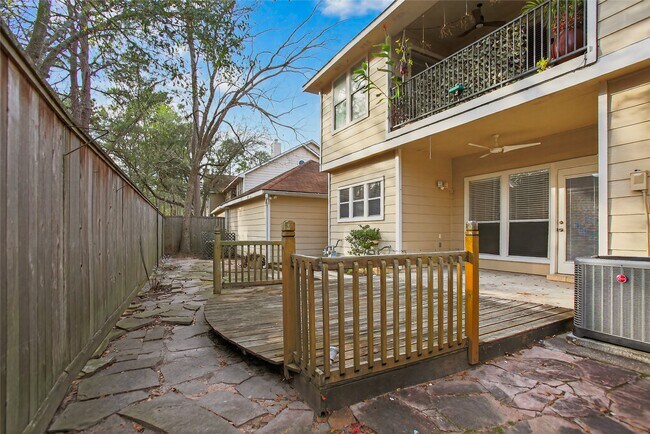 Building Photo - 15 S Avonlea Cir