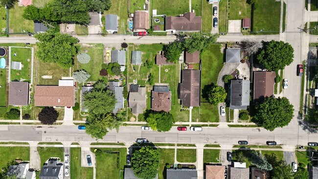 Building Photo - 2832 Rushland Dr