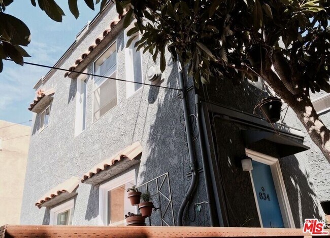 Building Photo - 834 Laguna Ave