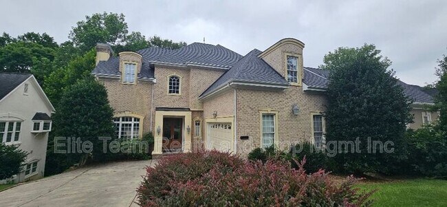Primary Photo - 6926 Linkside Ct