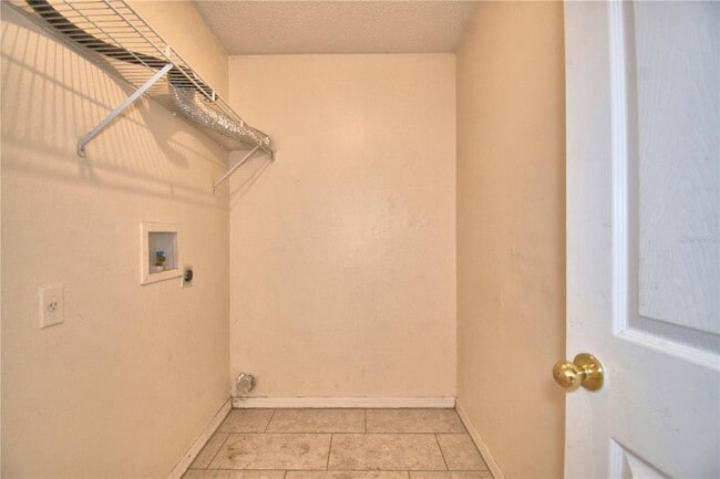 Building Photo - 1060 Dudley Dr