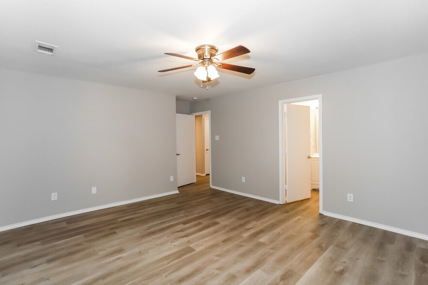 Building Photo - 1405 Pochard Dr