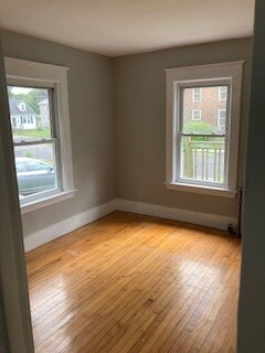 Building Photo - 5-7