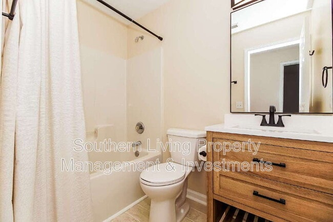 Building Photo - 8803 Ormeau Dr