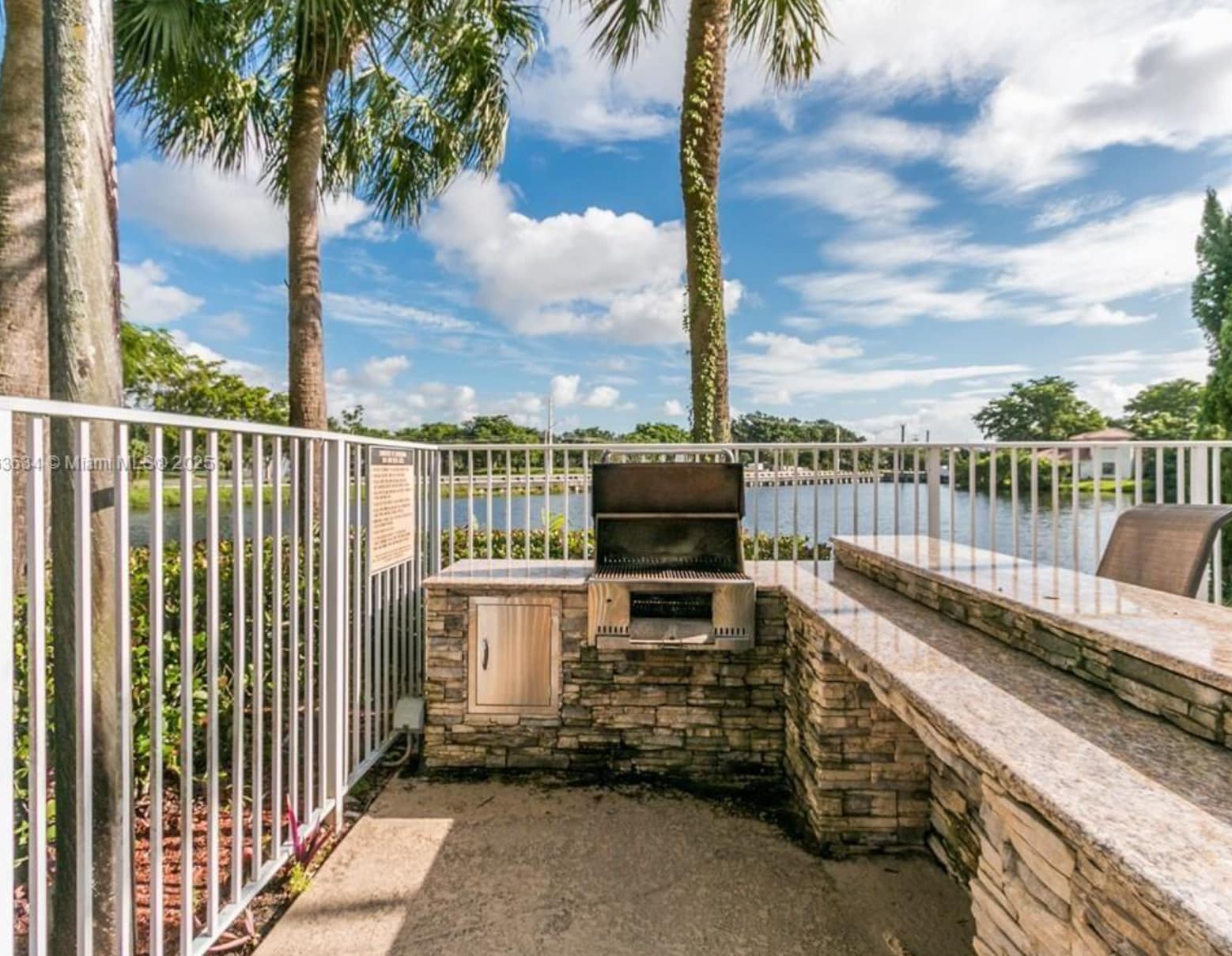 Building Photo - 145 SW 96th Ter