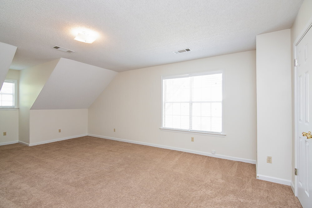 Building Photo - 1400 Milestone Dr