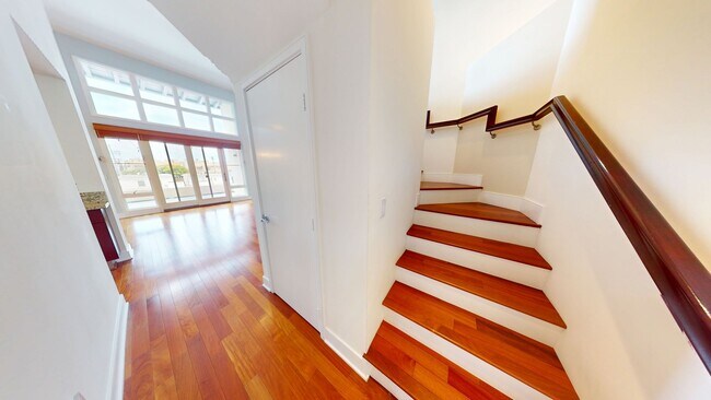 Building Photo - Luxurious Condominium | Rooftop Deck with Bay and Downtown Views