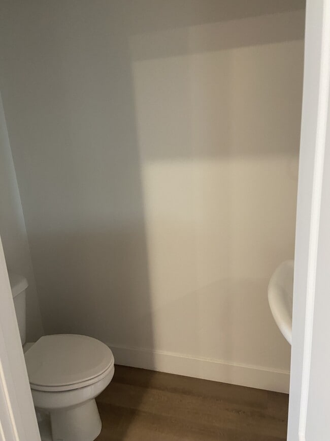 Building Photo - 445 S 1540 E