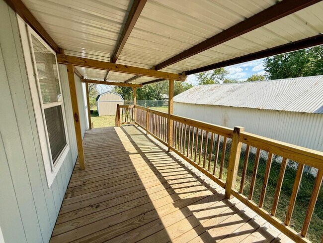Building Photo - For Rent – Nearly New Home in Elm Mott, TX