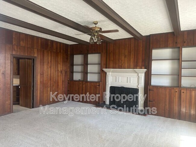 Building Photo - 151 Tanner Ln