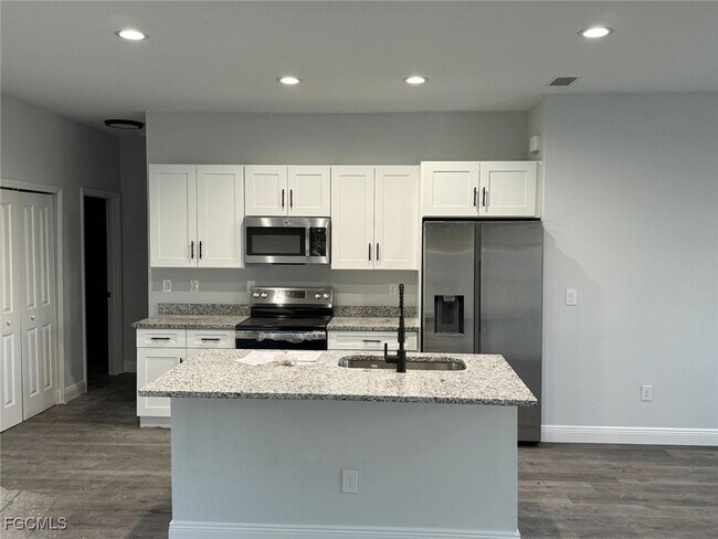 Building Photo - 13363 Drysdale Ave