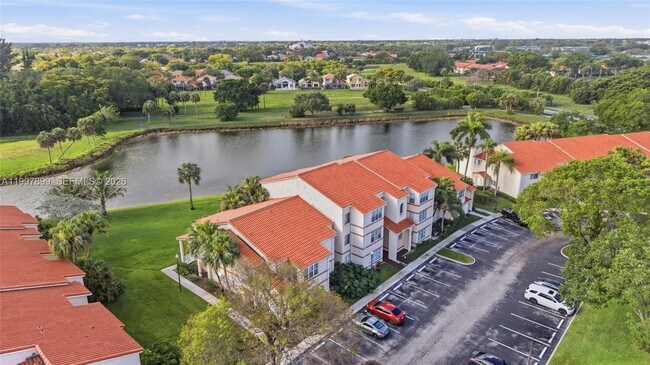 Building Photo - 3310 Pinewalk Dr N