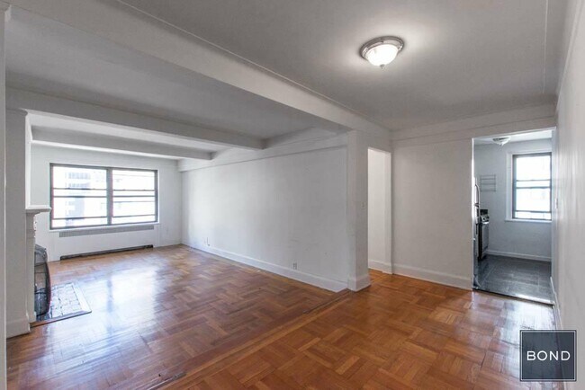 Primary Photo - 137 E 38th St