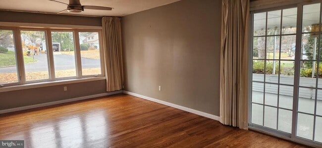 Building Photo - 25 Lower Hilltop Rd