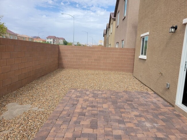 Building Photo - Newer 3 bedroom home in Treville Subdivision!