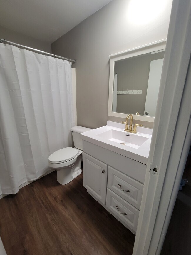 Building Photo - 535 S Cleveland Ave