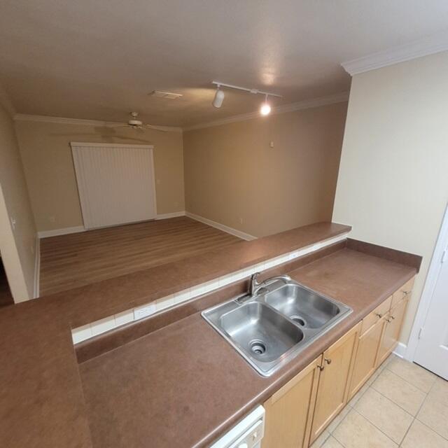Building Photo - 6451 Borasco Dr