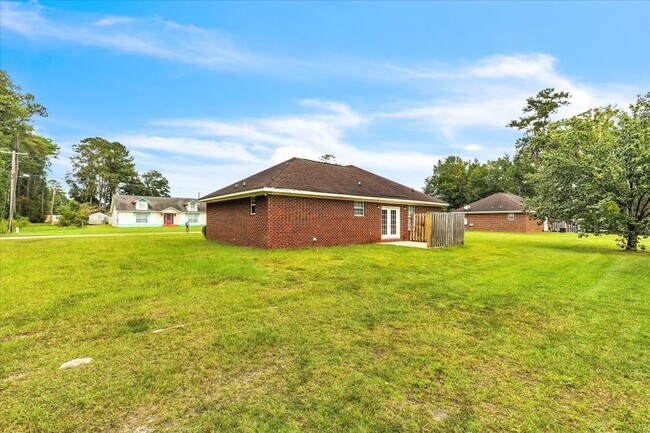 Building Photo - 3 Bed/2 Bath Home within Walking Distance to Richmond Hill Schools